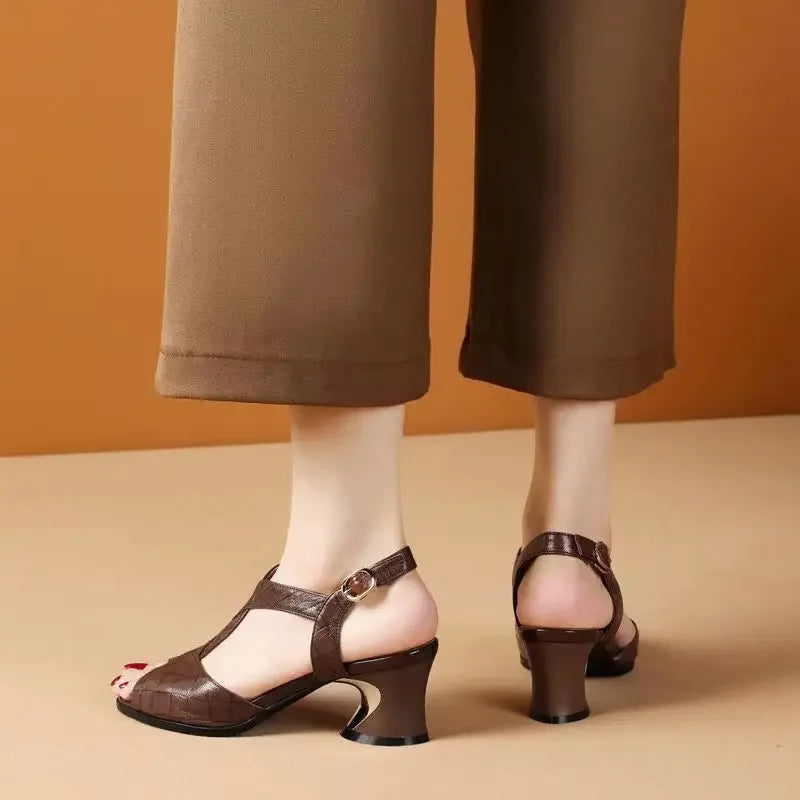 New All-match Medium-heeled Thick-heeled Shoes