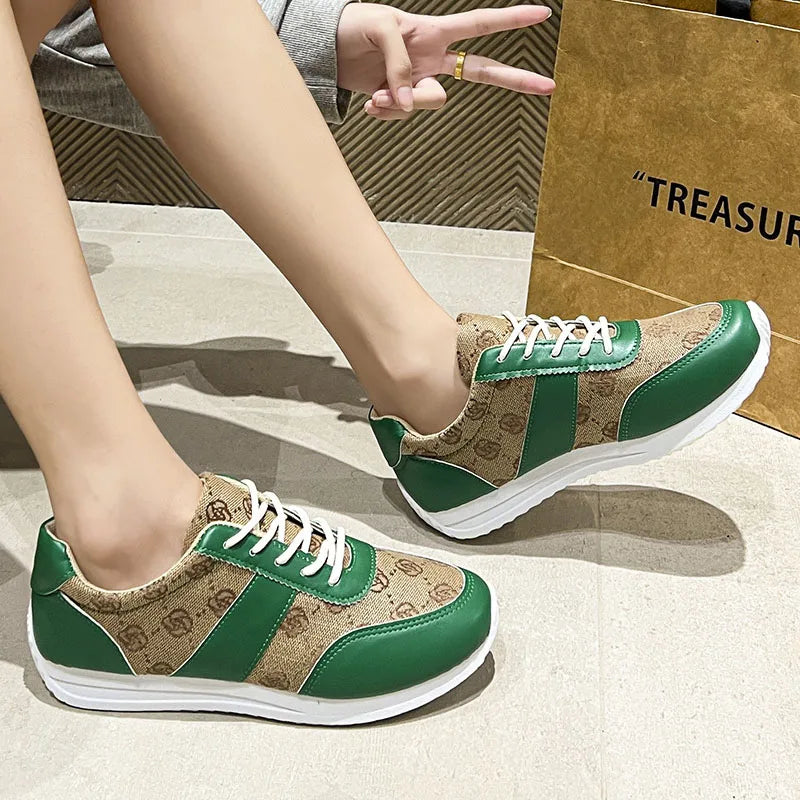 Women Sneakers Retro Embroidery Flower Fabric Casual Shoes