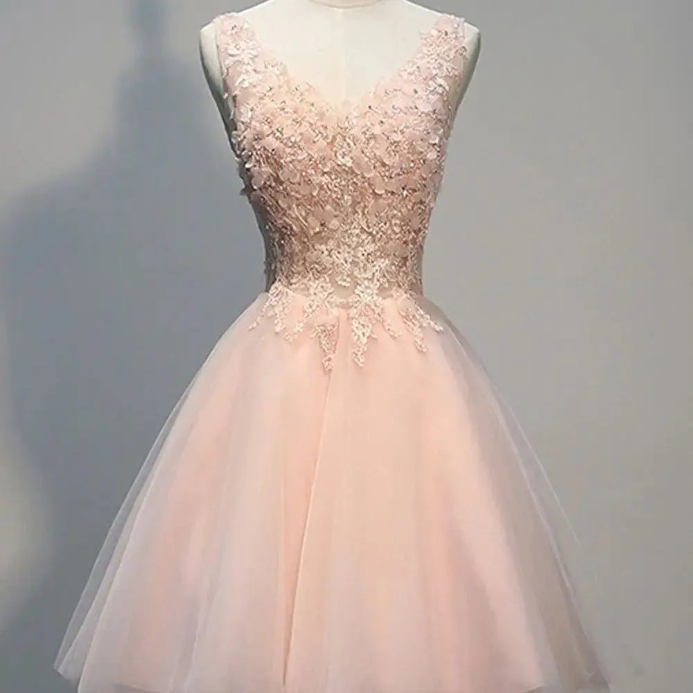 Fashion V Neck Lace Appliques A line Tulle Short Prom Party Gowns Formal Occasion Dress Cocktail