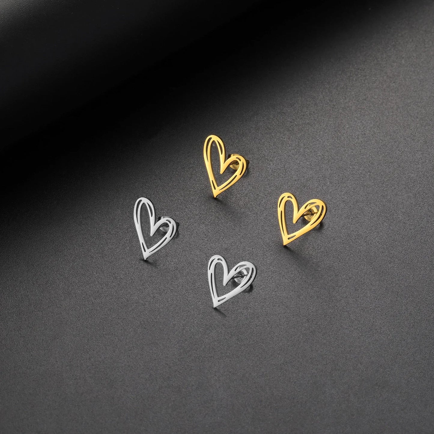 Skyrim Kpop Heart Stud Earrings f